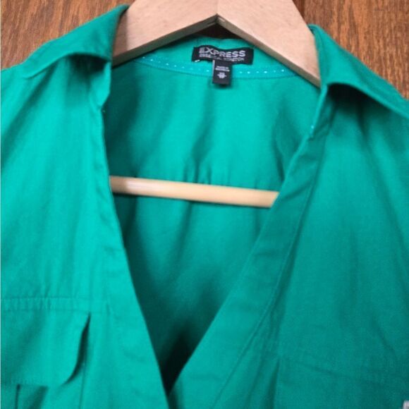 Express Essential Stretch Short Sleeve Button Down Fitted Shirt XSMALL - Picture 3 of 13